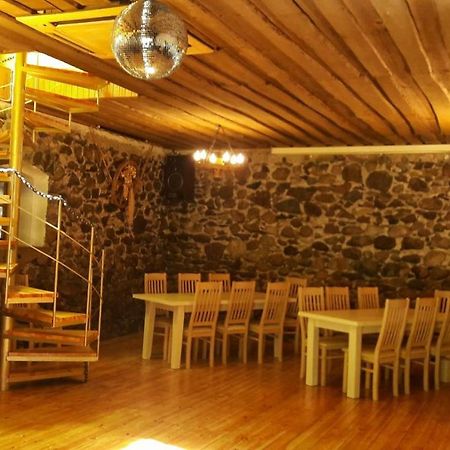 Hotel Viesu Nams Klanas Engure Esterno foto