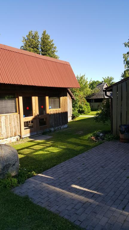 Hotel Viesu Nams Klanas Engure Esterno foto