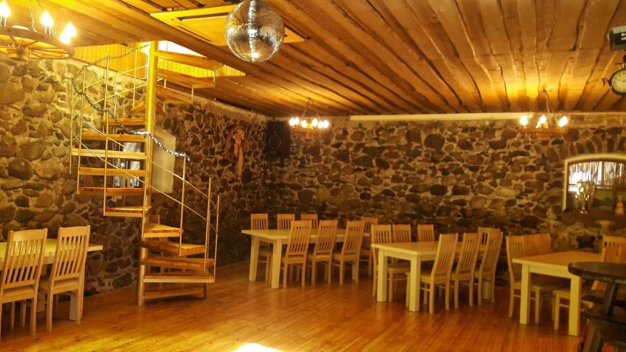 Hotel Viesu Nams Klanas Engure Esterno foto